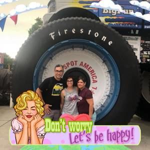 Meet your Posher, Raquel